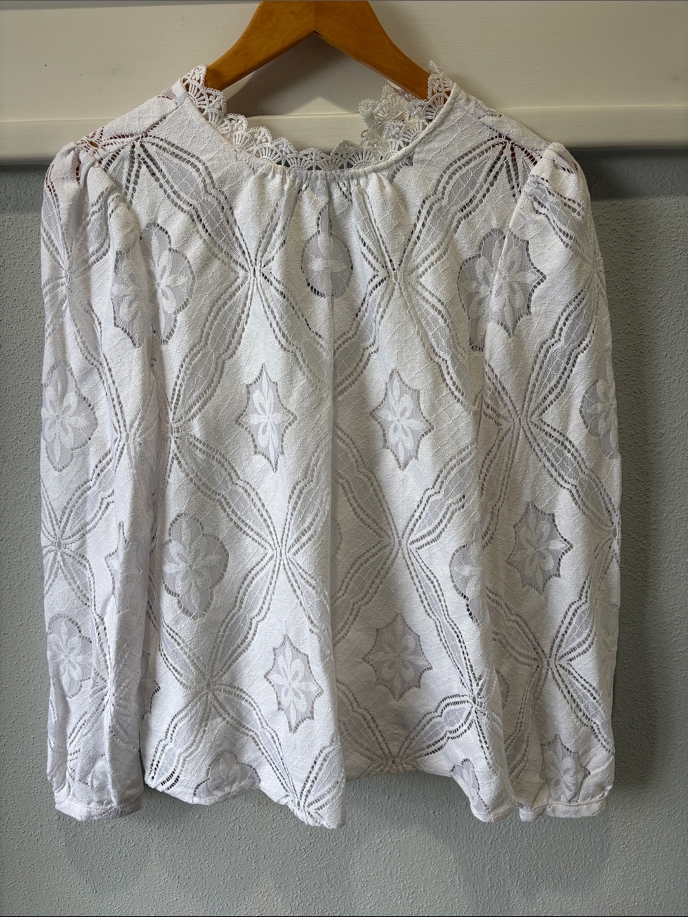 LOFT White Lace Long Sleeve Eyelet Blouse